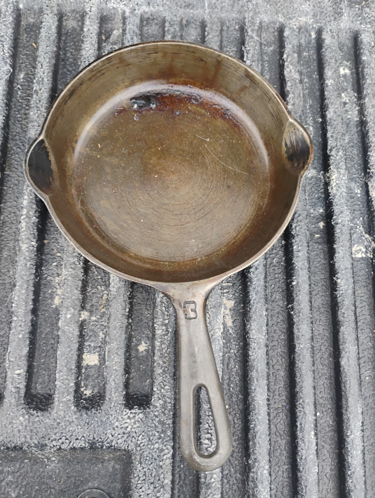 Vintage #3 Griswold 709 D Cast Iron Skillet