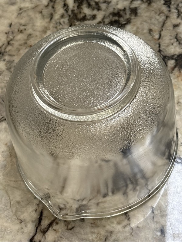VTG Oster Regency Kitchen Center SMALL  7" Glass Mixing Bowl pour Spout 1.5 QT