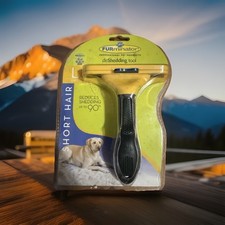 Furminator P-92913 Undercoat Deshedding Tool Large Dogs Short Hair 50lb Dog Hair