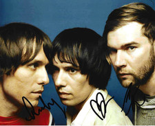 * THE CRIBS * signed 8x10 photo * GARY, RYAN & ROSS JARMAN * COA *
