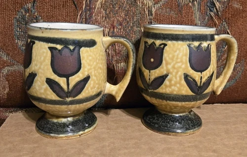 2 Vtg Otagiri Coffee Mug Cup Pair Pedestal Stoneware Tulips