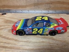  24 Jeff Gordon Dupont '99 Chevy Monte Carlo Action RCCA Limited 1:24 CW BANK