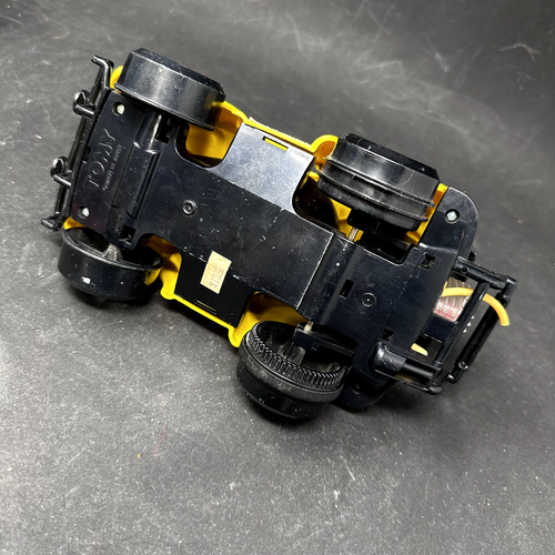 Tomy Air Jammer Beatle Bug Scrammer Air Powered VW Bug Yellow Car 1982 - Vintage - Picture 8 of 8