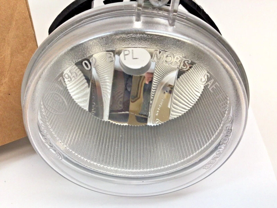 Faro antiniebla para pasajero derecho conductor Jeep LH 2010-14 Chrysler Dodge Jeep Foto 2 de 4