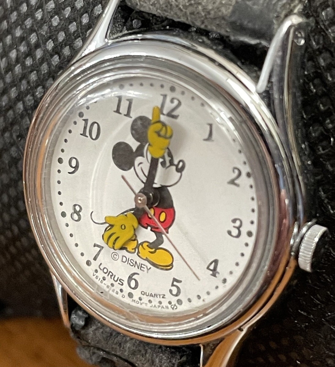 Vintage Lorus Disney Mickey Mouse Quartz Watch V515-6080 A1 , New