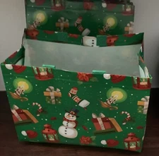 LOT OF 15 green Christmas reusable Gift Tote Bags w Handles, 12.5" x 9.8" x 6.7"
