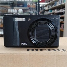 RICOH R10 759219