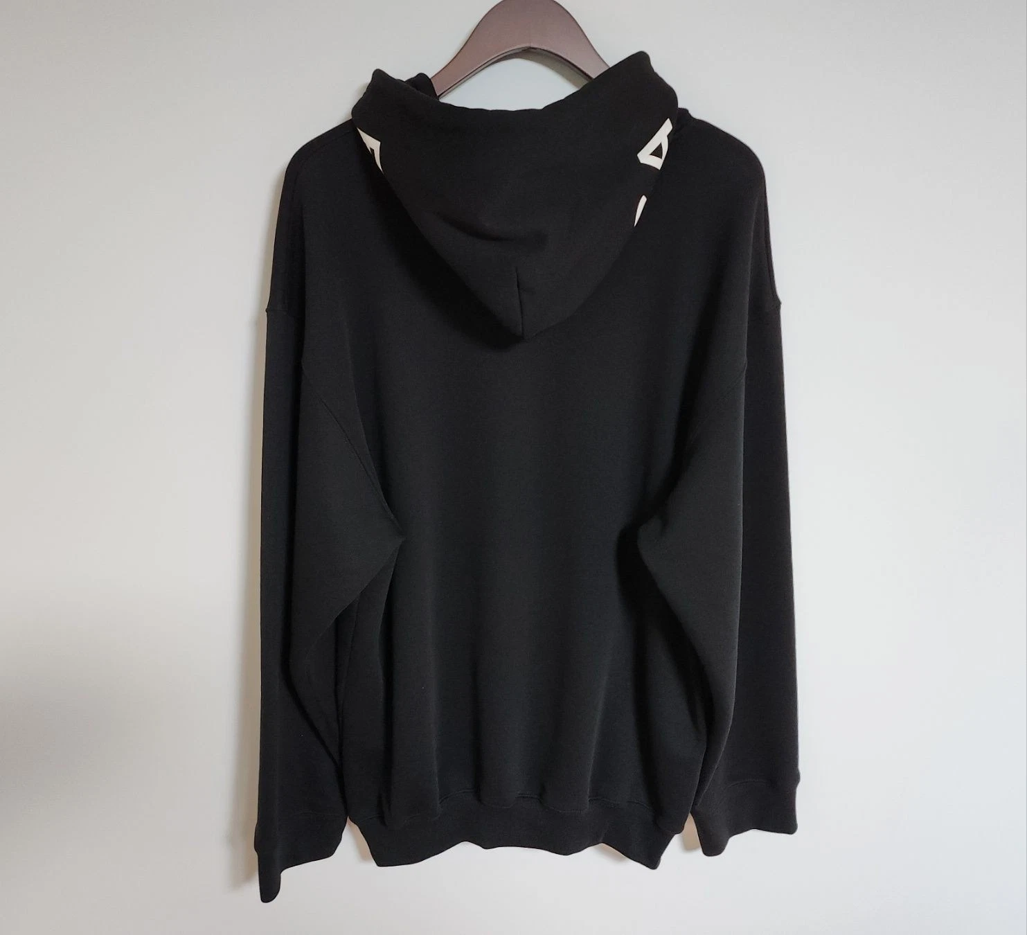 Felpa con cappuccio oversize Balenciaga nera logo b130142 116829193