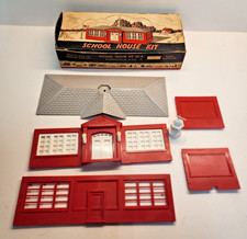 Vintage 1950s O/S Plasticville Schoolhouse. Complete Building no Flag