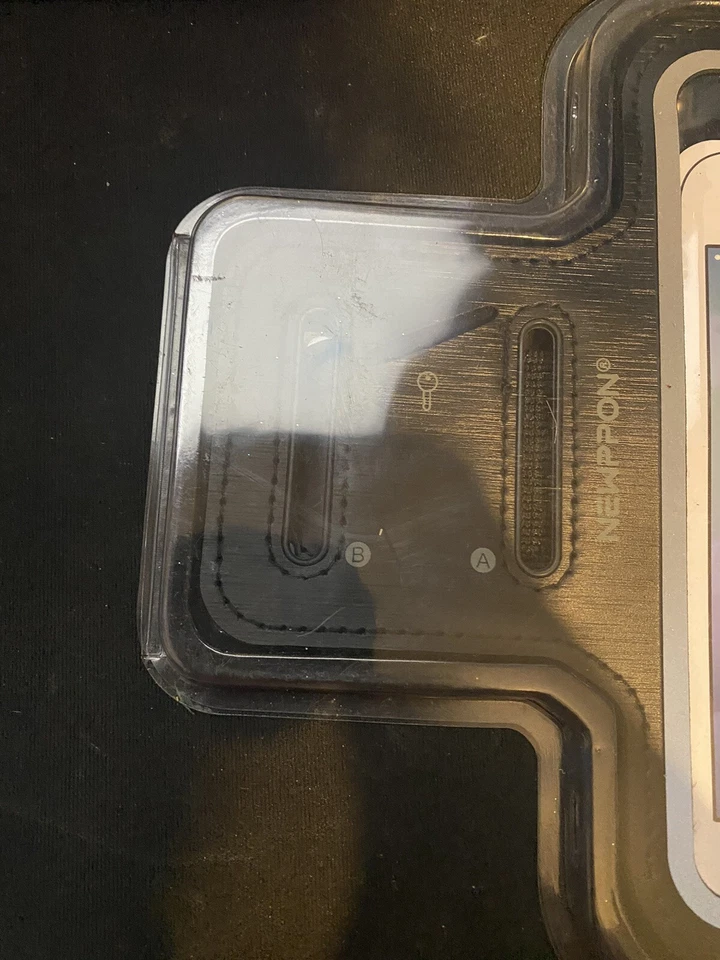 Newppon 手机 跑步臂带:带 Airpods Pro 支架 保护壳 防水 — 第 4/4 张图片