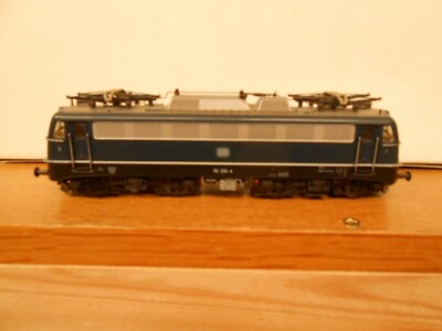 ROCO  Lokomotive ohne Antrieb und Getriebe ( Rollmodell ) ohne Karton.  s. Fotos