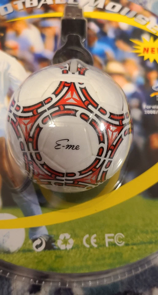 Vintage FIFA Football Soccer Ball Computer Mouse Microsoft Windows 98 Me XP USB - Image 2 of 4