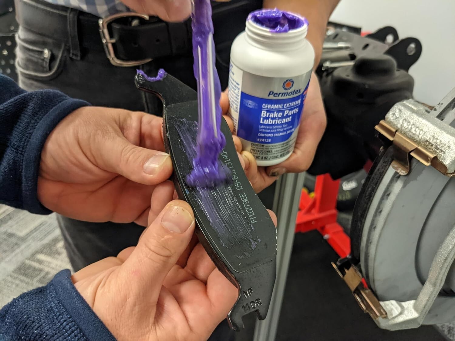 Extreme Temperature Brake Lubricant - 8 oz Ceramic Paste for Durable Maintenance