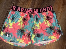 Multicolored Shorts; Size YL; Under Armour Heat Gear
