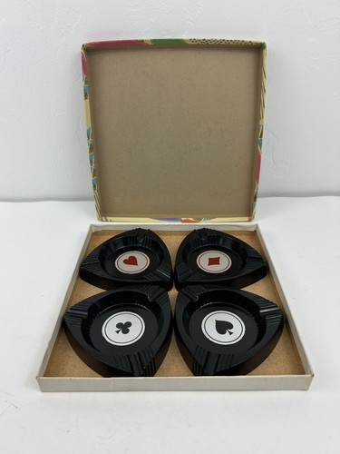 Set Of 4 Poker Art Deco Daka-Ware Triangle De Luxe Ashtrays Harry Davies Co USA - Picture 2 of 14