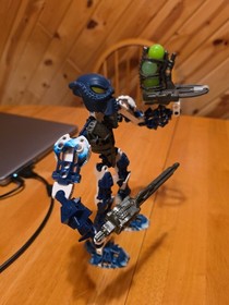 LEGO BIONICLE: #8728 Toa Hahli & #8731 Toa Kongu. No Instruct Or Box