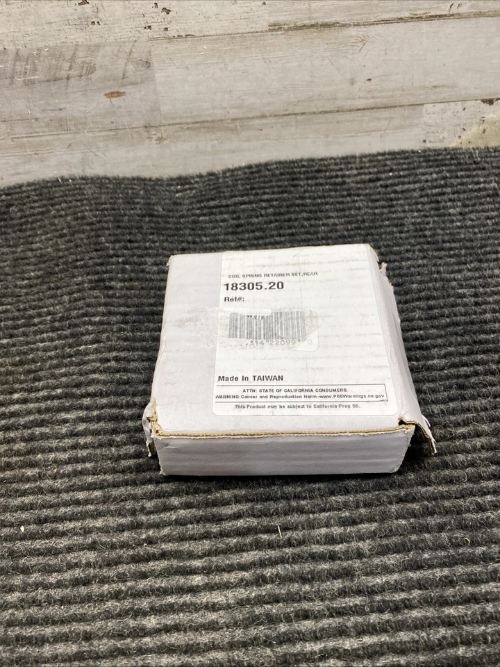 Kit de retención de resorte helicoidal de suspensión Rugged Ridge 18305.20, trasero; 07-18 Jeep Wra Foto 4 de 4