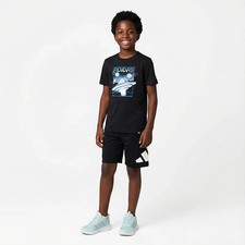 ADIDAS ESSENTIAL BIG LOGO BOYS SHORTS SIZE MEDIUM NEW AH10292T