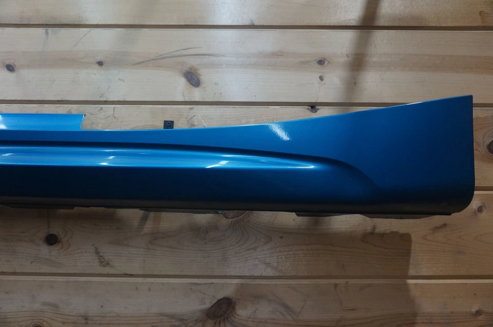 Panel basculante izquierdo faldón moldura azul OEM 51778068599 BMW M2 F87 16-21 *Nota Foto 4 de 4