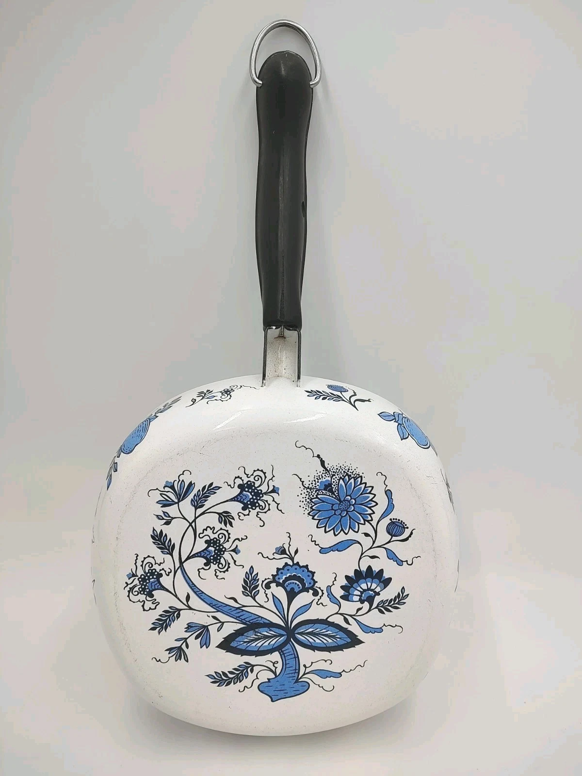 Vintage Blue Onion Stove Top Square 8" Skillet Fry Pan Enameled Cast Iron Handle
