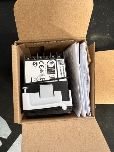 NUEVO EN CAJA Termostato Omron serie E5CC E5CC-QX2ASM-002 - Imagen 3 de 5