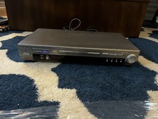 Samsung DVD-P421 CD DVD Player with Progressive Scan Output with 1 Remote
