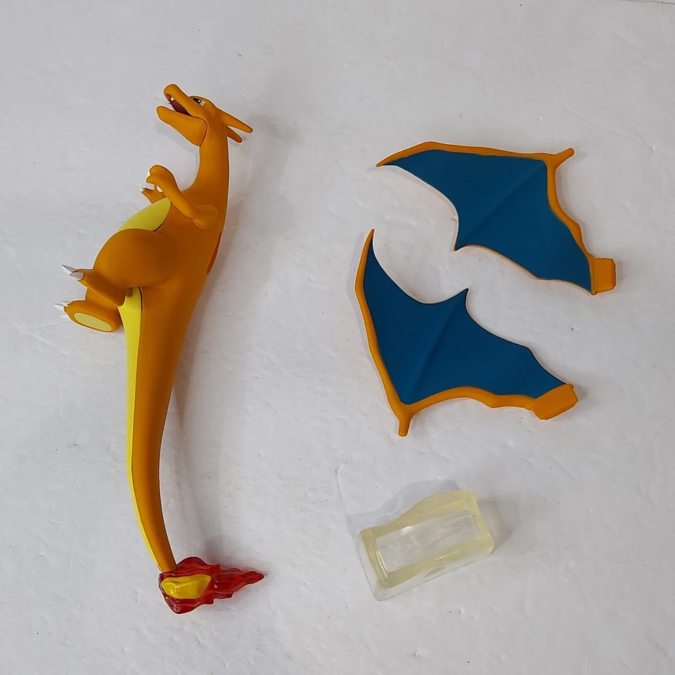 Мини-фигурка Pokemon Scale World 5 дюймов масштаб 1:20 Charizard Kanto Bandai - Изображение 4 из 4