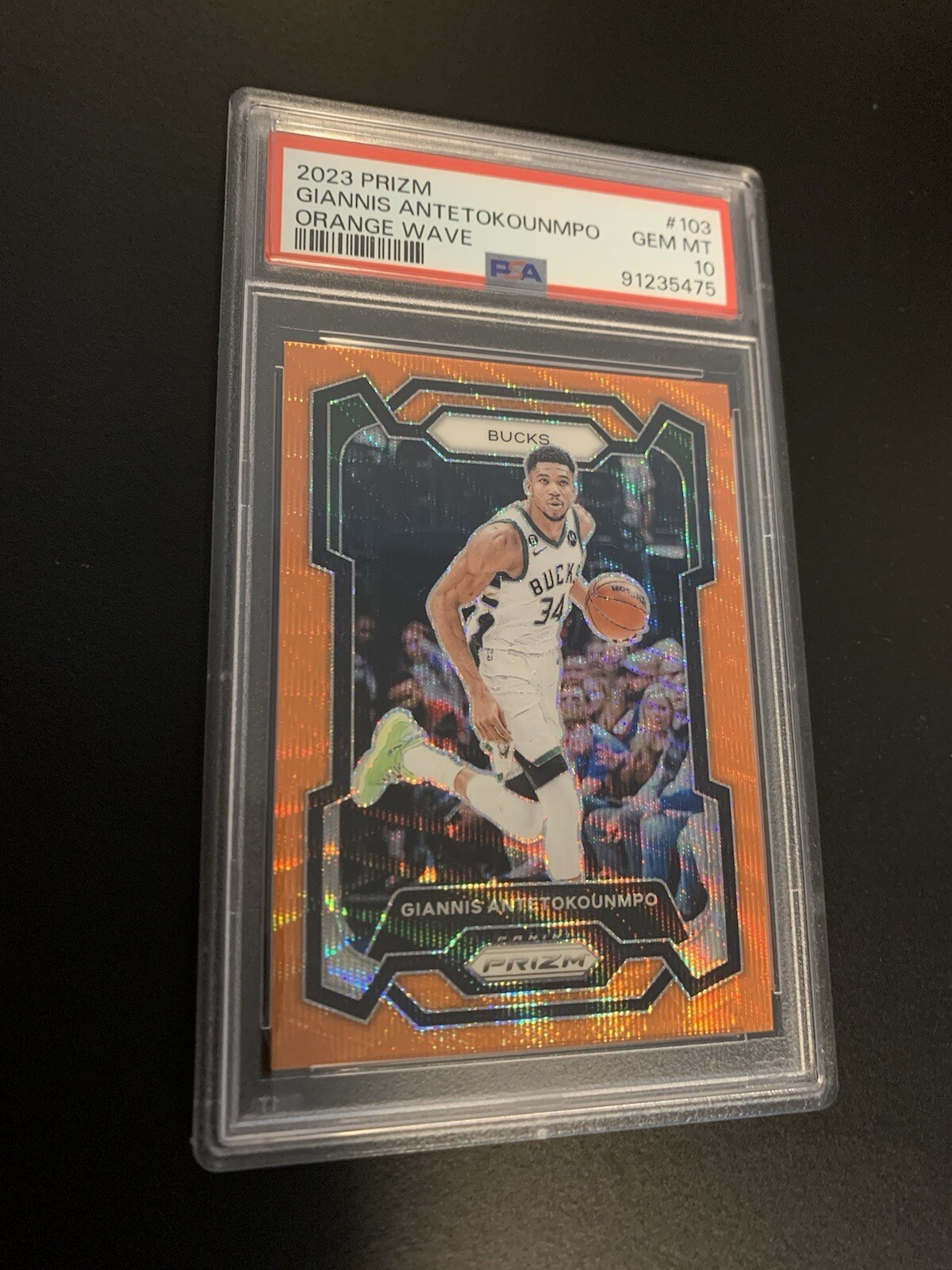 2023-24 Panini Prizm Giannis Antetokounmpo #103 Orange Wave /60 PSA 10
