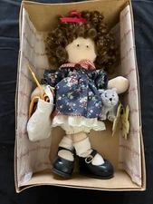 Shoe String Babies “Hannah” Collectible Doll 33005 In Original Box