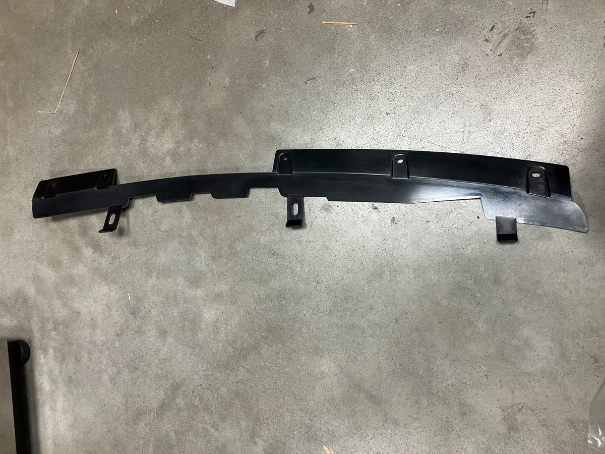 NOS BMW E46 316i 318Ci 318d 318i Original Water Deflector