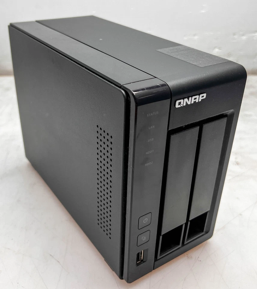 QNAP TS-219P II 2-Bay All-In-One NAS Server + 2x 2TB HDDs + Adapter & Pwr Cable - Image 2 of 4