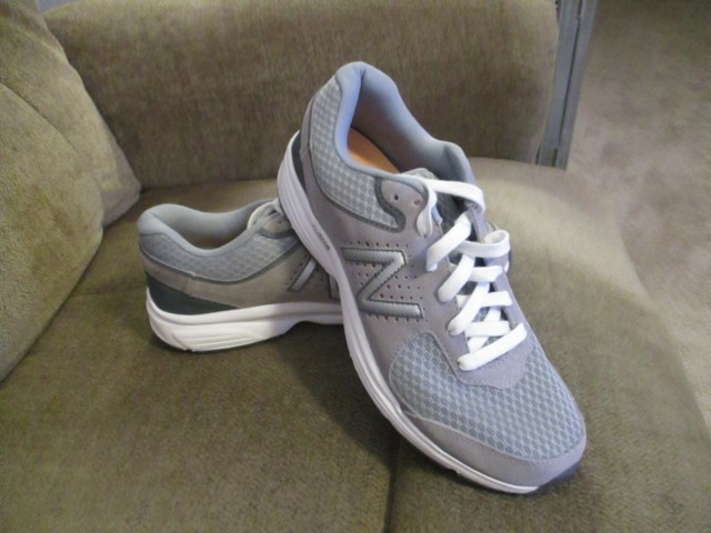 Size 9 - New Balance 411 Grey for sale 