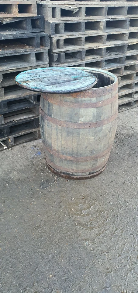LID REMOVED LARGE WIDE WHISKEY OAK WOODEN BARREL COLD WATER THERAPY PLUNGE POOL - Image 2 of 4