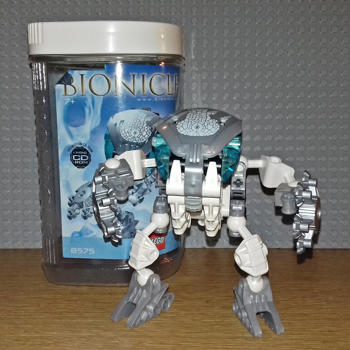 LEGO BIONICLE BOHROK-KAL 8575 KOHRAK-KAL EX CONDITION INC CANISTER