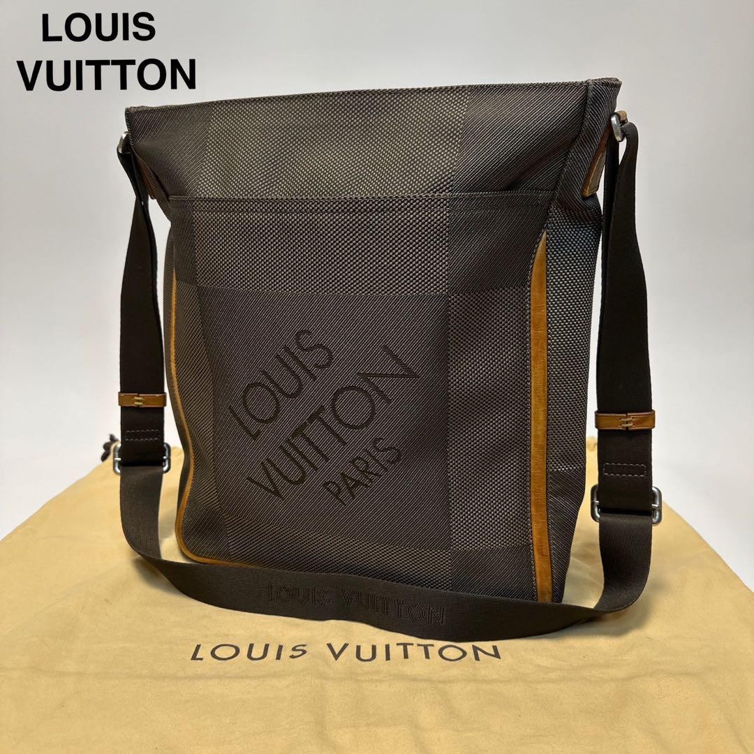 Louis Vuitton Damier Geant Compagnon Canvas Crossbody Travel Shoulder Bag