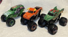 3x Monster Jam 1:24 Grave Digger Monster Truck -el Toro Loco -Dragon Monster