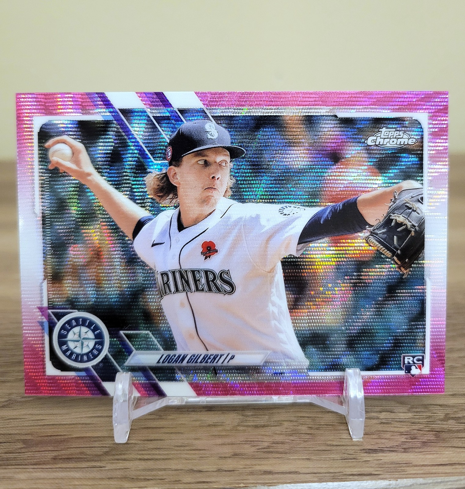2021 Topps Chrome Update Logan Gilbert USC70 RC Pink Wave Refractor Mariners