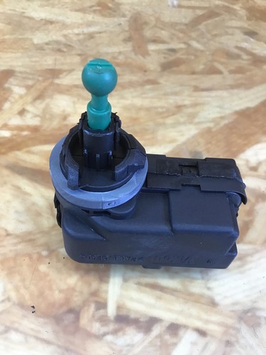 376484 Stellmotor Scheinwerfer links VW Golf IV (1J) 1J0941295F