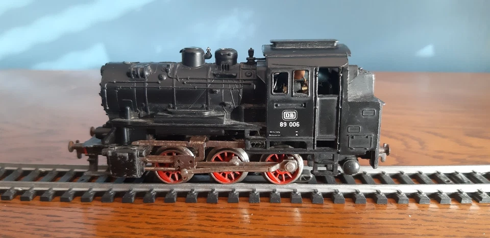 Märklin - Echelle HO - Locomotive à vapeur DB 89 006 - Photo 1/4
