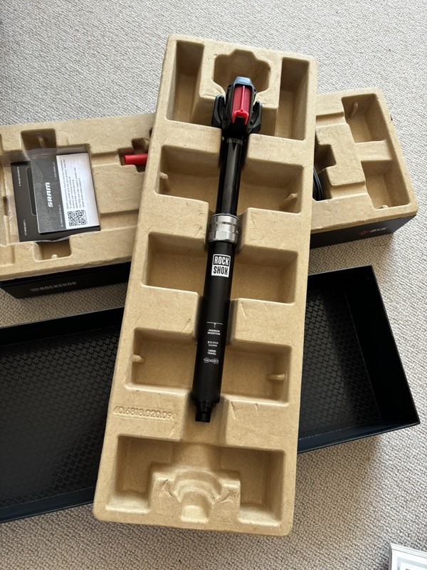 RockShox Reverb AXS 30.9mm  100mm Wireless Dropper Seatpost