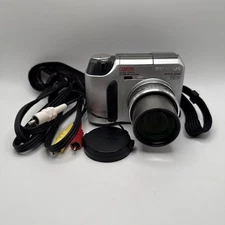 Olympus Camedia C-700 Ultra Zoom 2.1MP 10x Zoom Vintage CCD Digital TESTED VGC