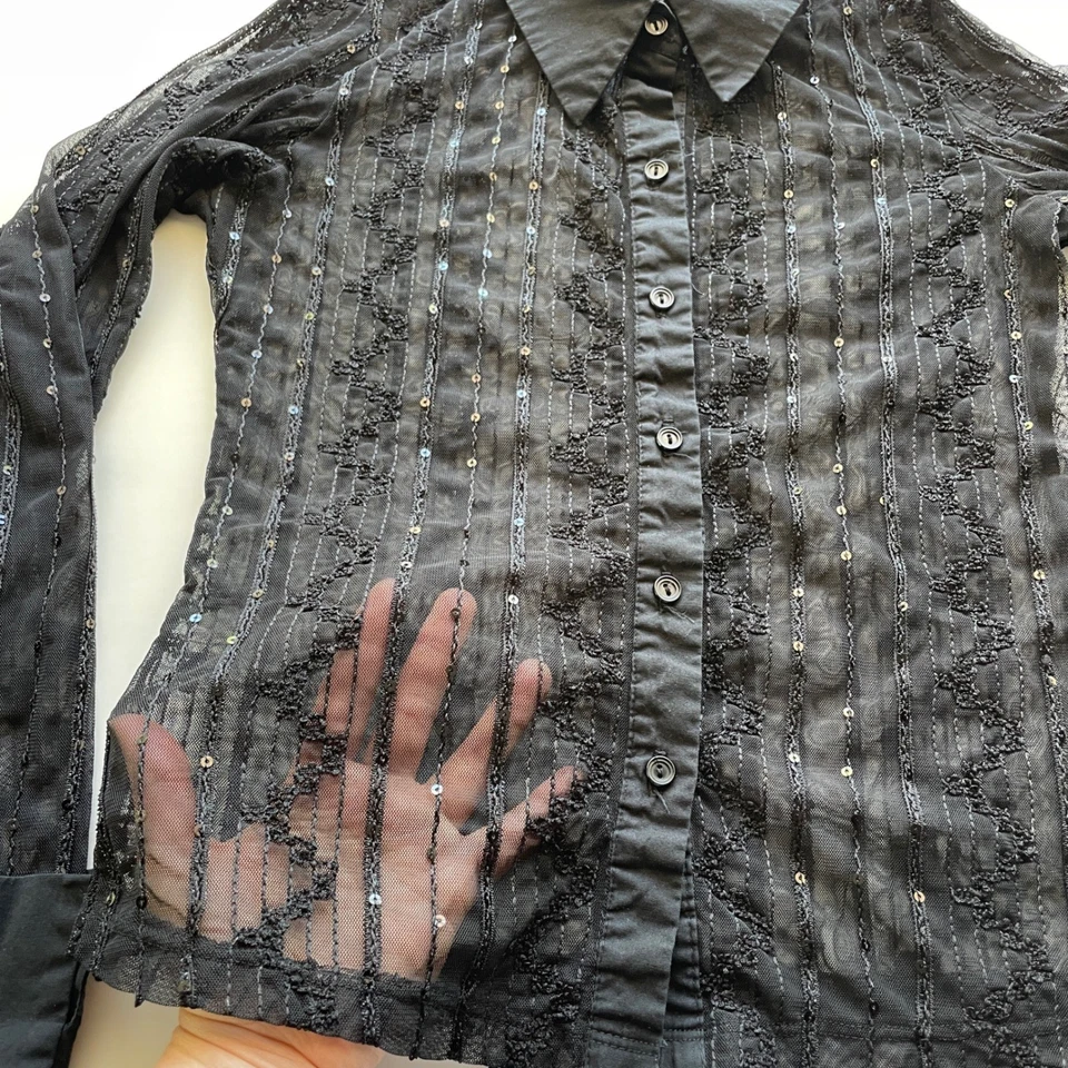Blusa Top Twenty One Y2K Negra Encaje Transparente Lentejuelas Manga Larga Con Botones Pequeña Foto 4 de 4
