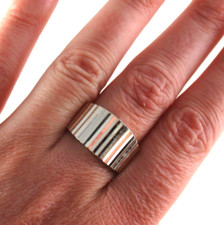 .925 Sterling Silver Statement Ring Shiny Band sz 8 Bright Cut Disco Wide NICE