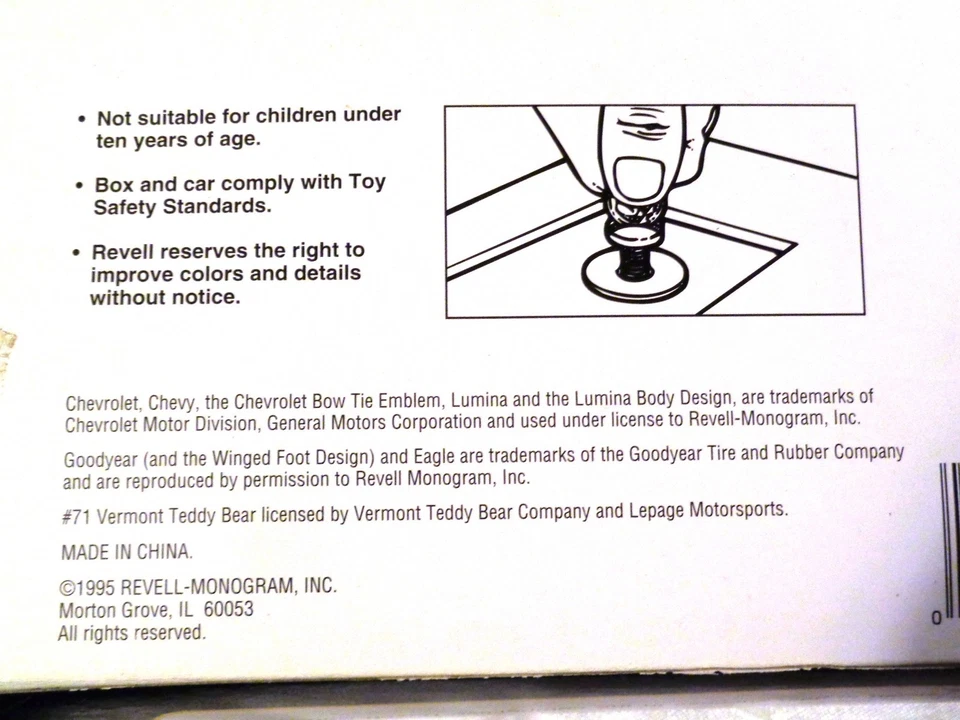 Oso de peluche Revell Kevin Lepage #71 Vermont 1995 coche de carreras fundido a presión escala 1:24 Foto 3 de 4