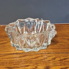 Mid Century Modern Classic Round Ashtray Clear Glass Pressed Glass Zig Zig 