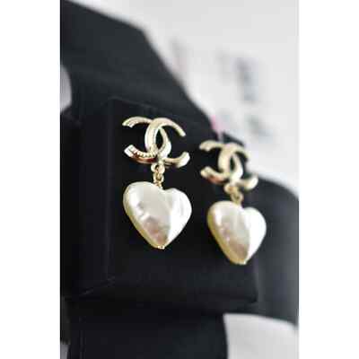 Chanel 22C Gold Heart Pearly White CC Logo Large Dangle Drop