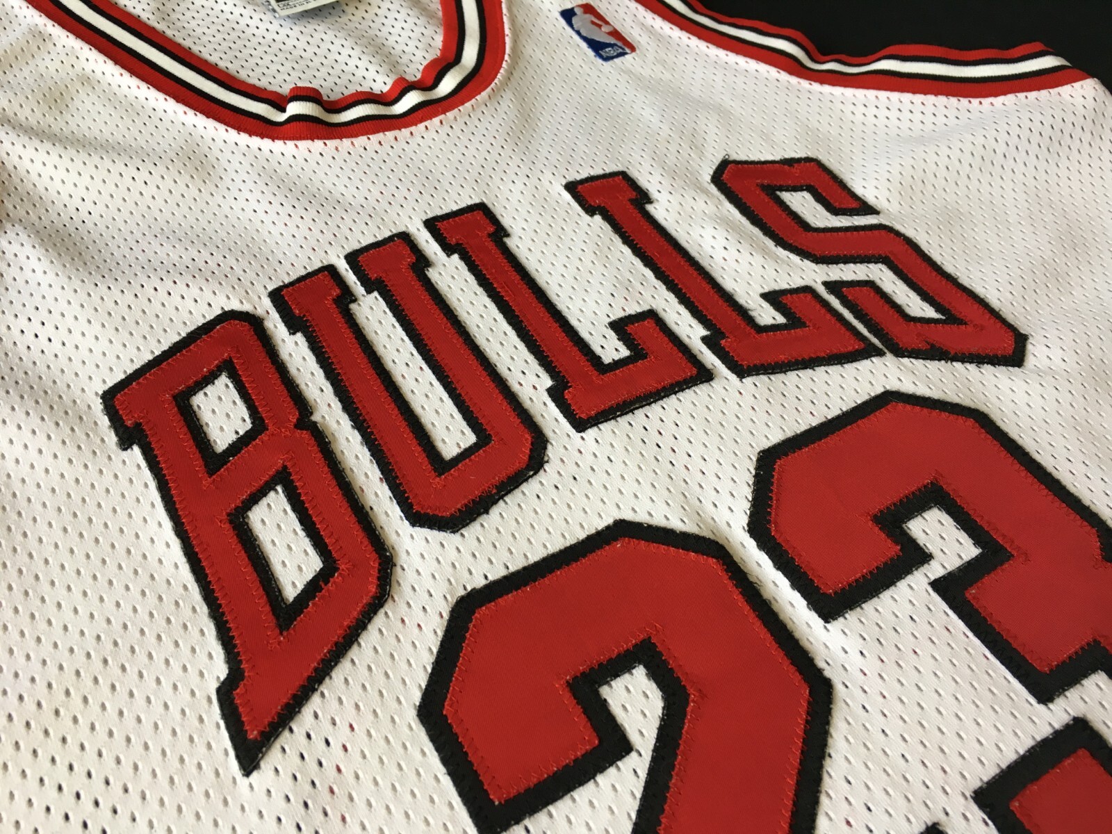 Michael Jordan Chicago Bulls White Gold & Black Gold Jersey - All Stit -  Nebgift