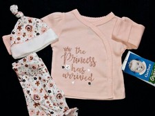 NWT Gerber Preemie girl Pink/White with Beautiful Roses 3pc outfit set.