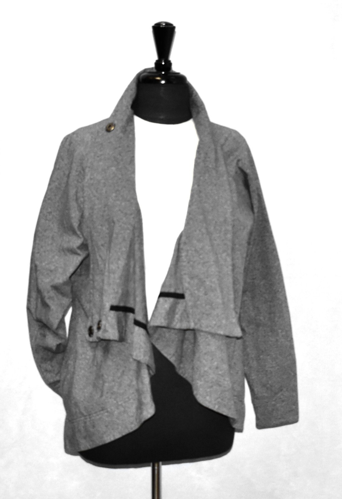 B0 Auth LULULEMON Gray Snap Button Relaxed Wrap S… - image 2