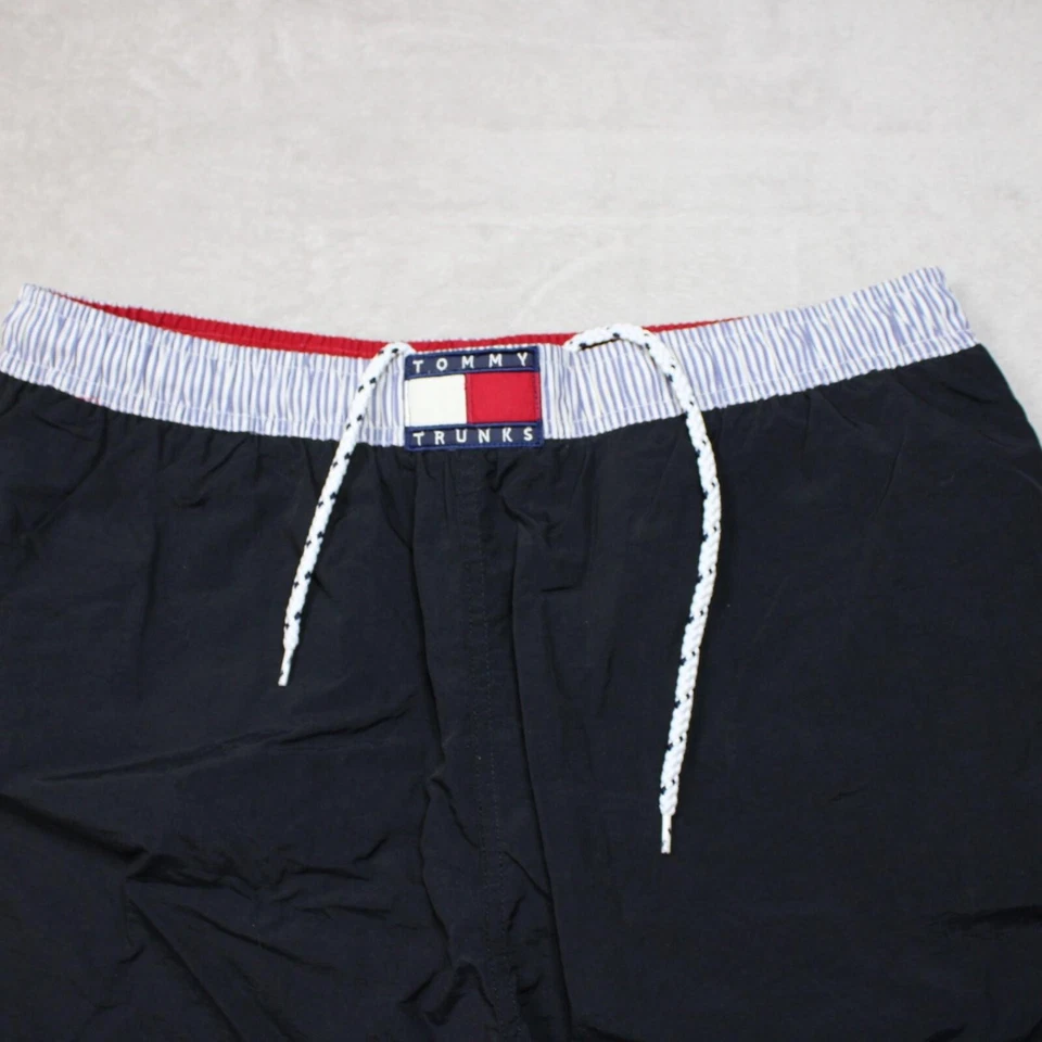 Tommy Hilfiger Bañador Pantalones Cortos Para Hombre L Negro Rojo Rayas Cintura EE. UU. Malla de Nylon Foto 3 de 4